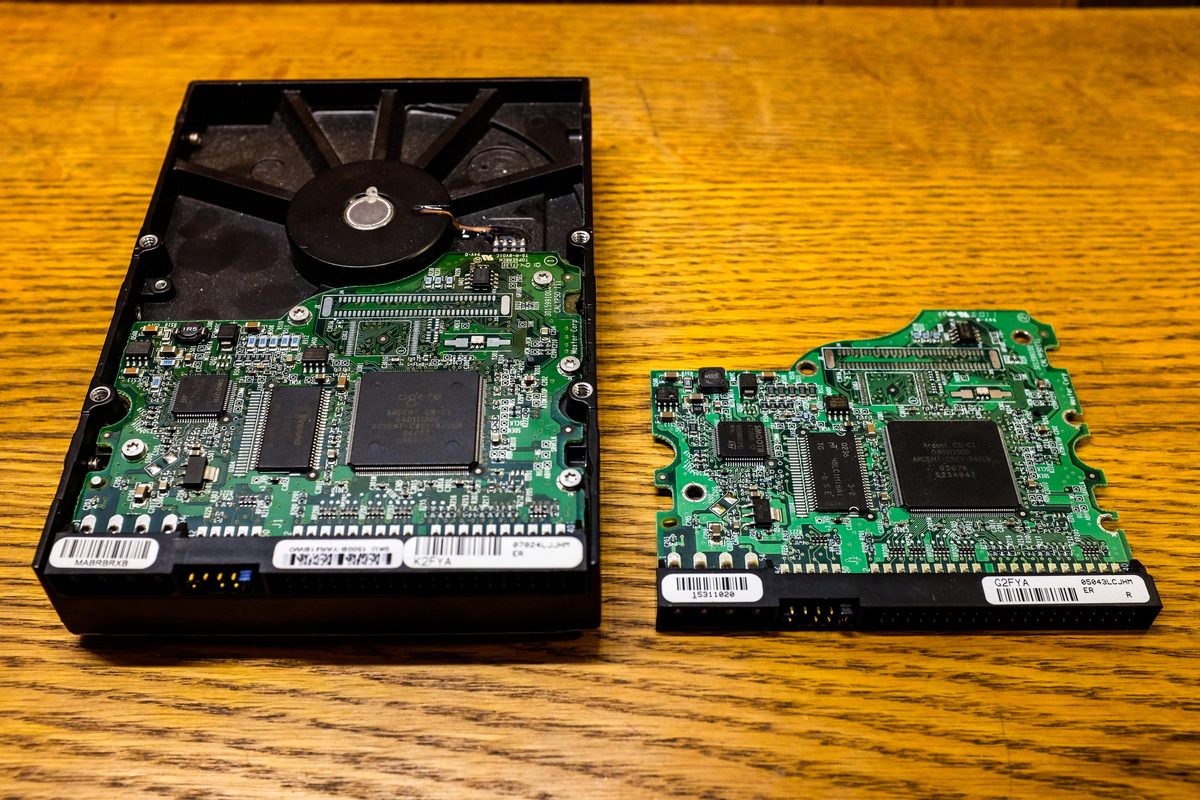 Carte Electronique Disque Dur Panne - illustration 2